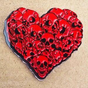 Red Skull Heart Acrylic Pin Gothic Horror Punk Lapel Badge Spooky Trading Gift